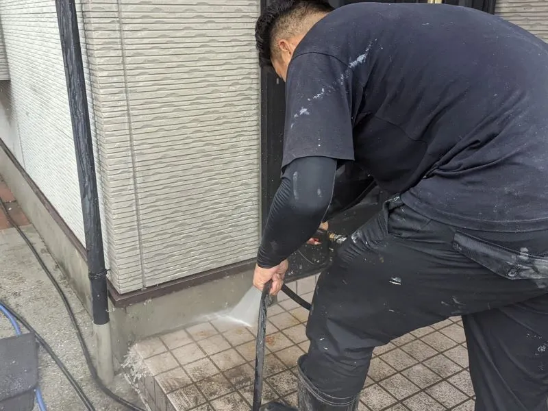 相原建設:施工前の高圧洗浄